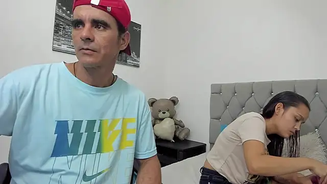 Snapshot of Sofi_And_Santy chatting on 19, 2, 2026 Sofi And Santy online show from 19, 2, 2026