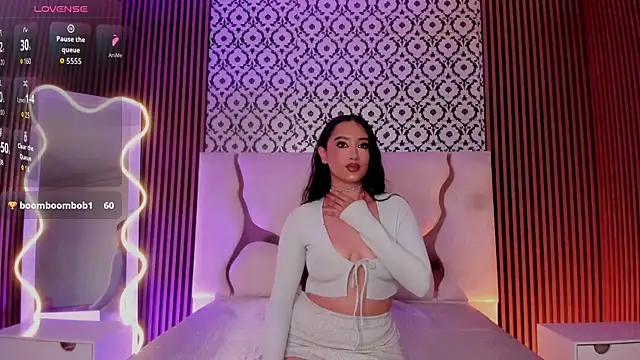 Snapshot of BEELLA_TAY1 chatting on 20, 11, 2025 BEELLA TAY1 online show from 20, 11, 2025