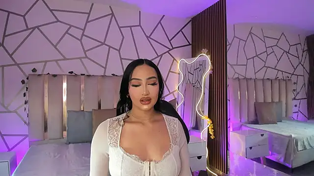 BEELLA TAY1 online show from 3, 5, 2026
