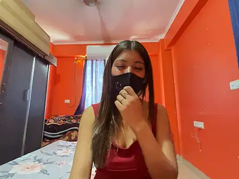 HOT HONEY10 online show from 24, 5, 2026