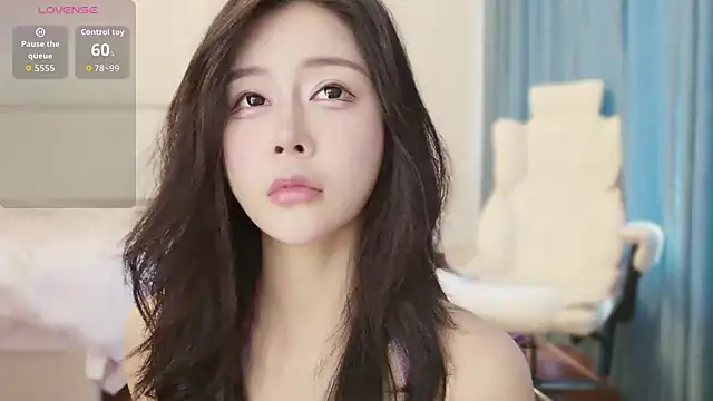 Snapshot of yiyi_3523 chatting on 4, 3, 2026 yiyi 3523 online show from 4, 3, 2026