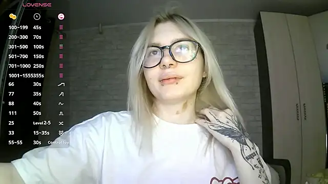 AmeeDelmonace online show from 26, 10, 2025