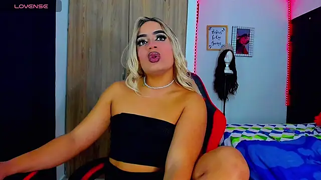 Snapshot of Sofiabigcock22 chatting on 27, 7, 2026 Sofiabigcock22 online show from 27, 7, 2026