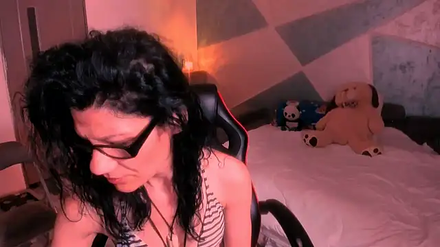 SweetSin40 online show from 24, 6, 2026