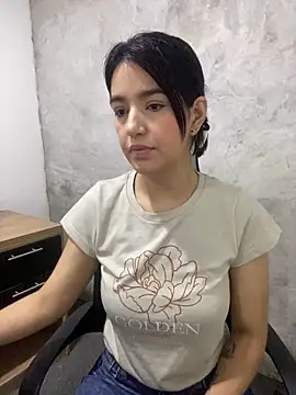 Snapshot of 1evelinewood chatting on 12, 3, 2025 1evelinewood online show from 12, 3, 2025