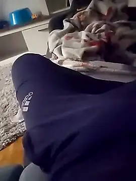 Snapshot of szabi1995 chatting on 4, 11, 2025 szabi1995 online show from 4, 11, 2025