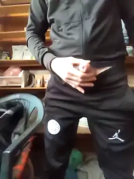 Snapshot of szabi1995 chatting on 27, 11, 2025 szabi1995 online show from 27, 11, 2025