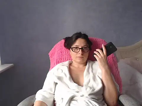 LuckyLisa23 online show from 21, 7, 2026
