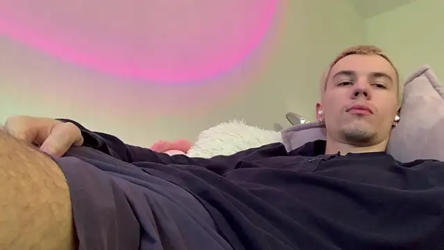Jeremy1Scott online show from 18, 7, 2026
