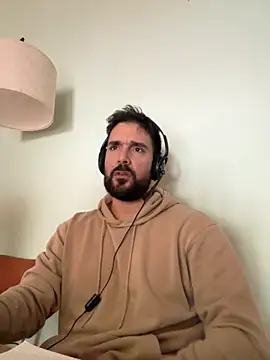 Snapshot of ReDiBastoni90 chatting on 21, 10, 2025 ReDiBastoni90 online show from 21, 10, 2025