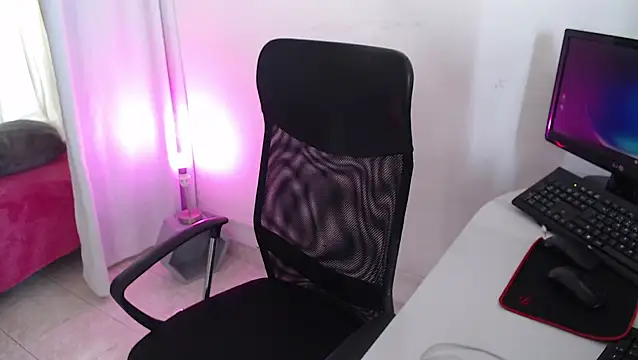 Snapshot of KingSuccubus chatting on 13, 10, 2025 KingSuccubus online show from 13, 10, 2025