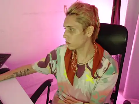 Snapshot of KingSuccubus chatting on 17, 10, 2025 KingSuccubus online show from 17, 10, 2025