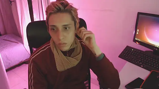 Snapshot of KingSuccubus chatting on 4, 11, 2025 KingSuccubus online show from 4, 11, 2025