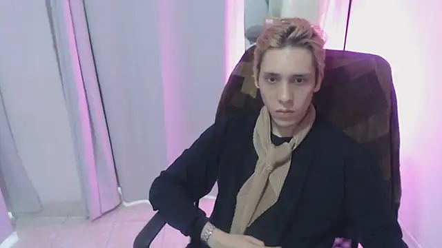 Snapshot of KingSuccubus chatting on 6, 11, 2025 KingSuccubus online show from 6, 11, 2025