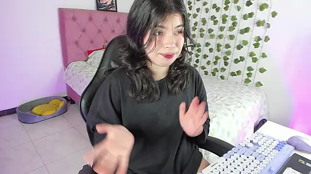 selina lovers  online show from 19, 10, 2025