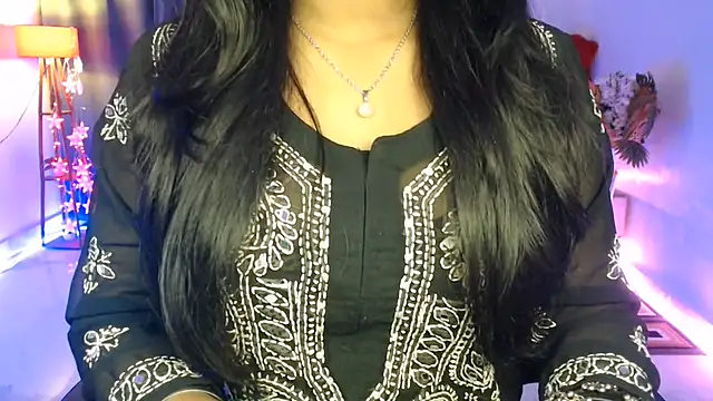 Rashiii  online show from 2, 7, 2026