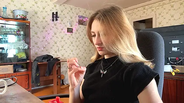 AmeliLia online show from 12, 3, 2026