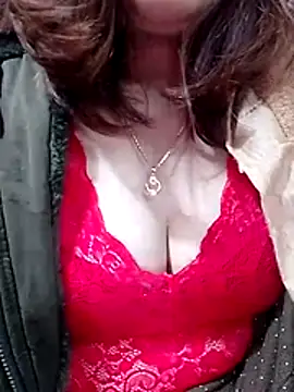 YiyinLy online show from 10, 1, 2026