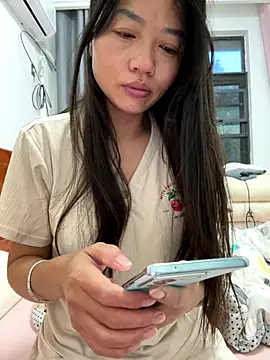 Nini-cn online show from 21, 10, 2025