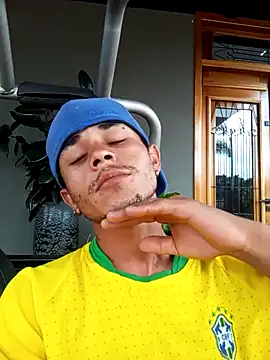 helfo2002 online show from 16, 10, 2025