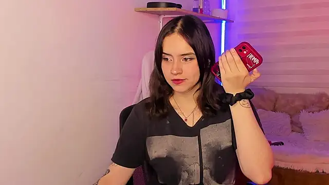 Emily Lindey online show from 23, 10, 2025