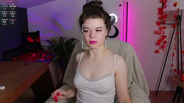 Snapshot of Hot__Tiny chatting on 31, 10, 2025 Hot Tiny online show from 31, 10, 2025