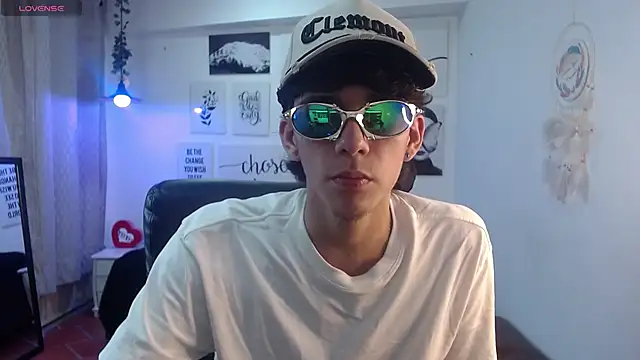 AmethystShadow17 online show from 6, 2, 2026