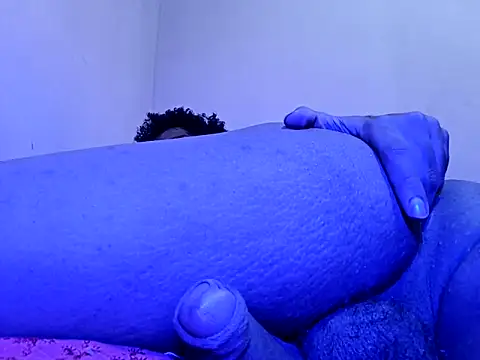 Snapshot of dogstanx chatting on 21, 10, 2025 dogstanx online show from 21, 10, 2025