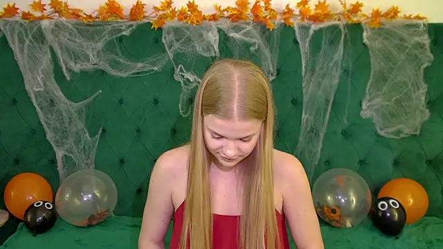 LilitRosen online show from 27, 10, 2025