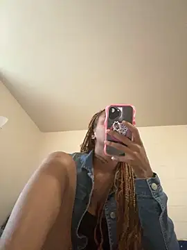 Snapshot of Soulsnatchingtsunami chatting on 21, 10, 2025 Soulsnatchingtsunami online show from 21, 10, 2025