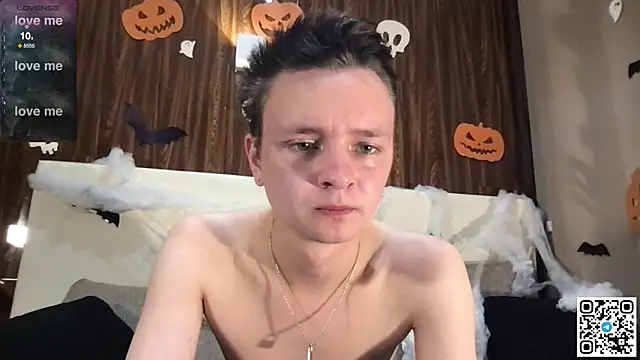 Snapshot of Logan_mett chatting on 2, 11, 2025 Logan mett online show from 2, 11, 2025