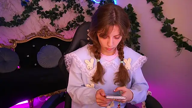 CuteeFoxy online show from 28, 11, 2025