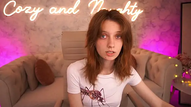 CuteeFoxy online show from 1, 8, 2026