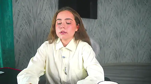 AdelineToon online show from 15, 10, 2025