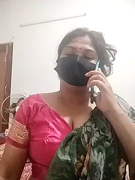 Snapshot of Hot_Boude chatting on 5, 11, 2025 Hot Boude online show from 5, 11, 2025