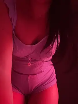 Moreninharai online show from 28, 10, 2025