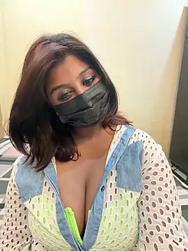Snapshot of payal_mittal chatting on 17, 6, 2026 payal mittal online show from 17, 6, 2026