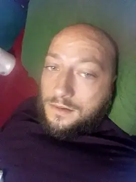 Snapshot of bobstrongdong chatting on 19, 10, 2025 bobstrongdong online show from 19, 10, 2025