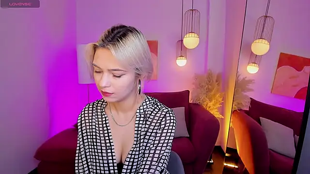 AlysiaSun  online show from 2, 11, 2025