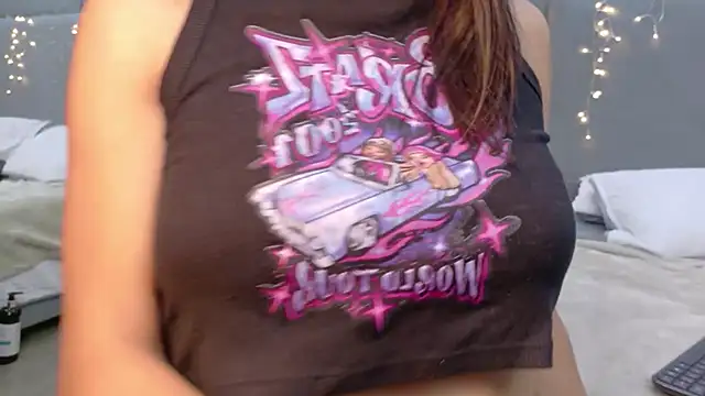 NaughtyHally  online show from 1, 7, 2026