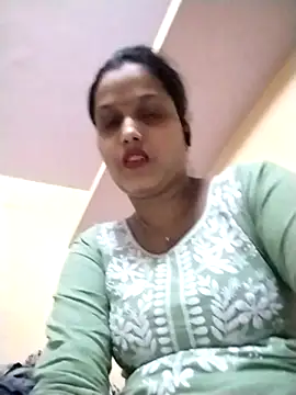 strip queennn online show from 18, 3, 2026