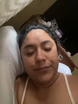 Snapshot of Techi0525 chatting on 21, 11, 2025 Techi0525 online show from 21, 11, 2025