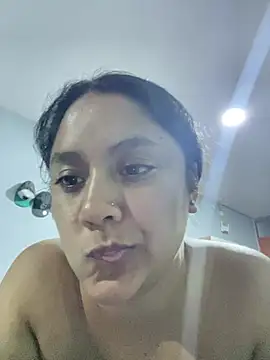 Snapshot of Techi0525 chatting on 3, 3, 2026 Techi0525 online show from 3, 3, 2026