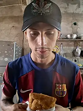 Snapshot of Luciferinthestreet chatting on 4, 11, 2025 Luciferinthestreet online show from 4, 11, 2025