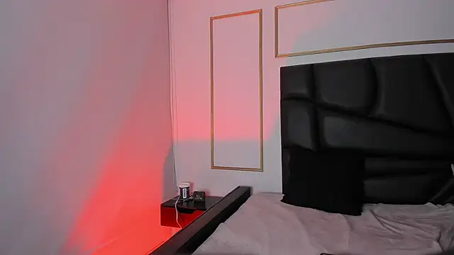 Snapshot of AnnieAndLeandro chatting on 26, 3, 2026 AnnieAndLeandro online show from 26, 3, 2026