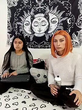 abby n emily online show from 21, 10, 2025