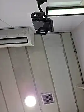 shainnfk online show from 17, 3, 2026