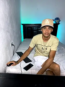 Snapshot of abraaham chatting on 27, 10, 2025 abraaham online show from 27, 10, 2025