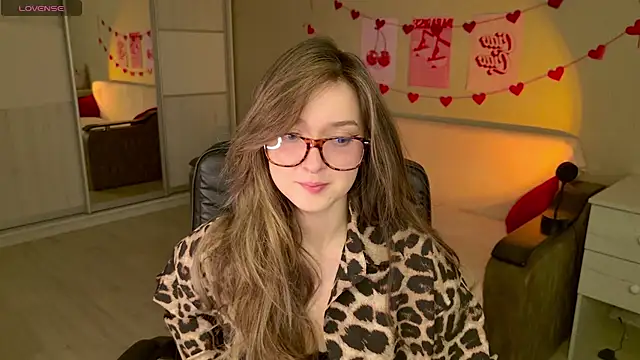 BellaSink online show from 3, 12, 2025