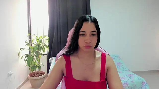 Snapshot of Kruela chatting on 3, 11, 2025 Kruela online show from 3, 11, 2025